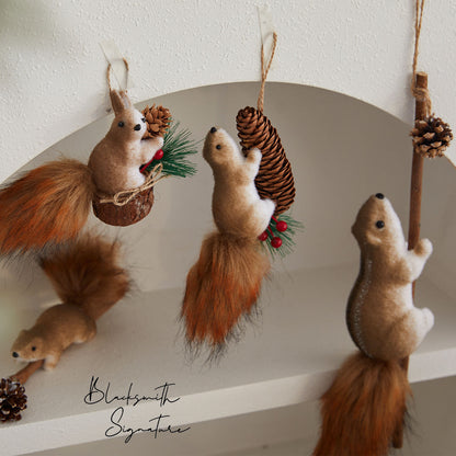 🐿️Коледна декорация: Реалистична украса с катерици – Перфектна за коледни елхи, търговски центрове, кафенета и креативни сцени!🎄