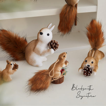 🐿️Коледна декорация: Реалистична украса с катерици – Перфектна за коледни елхи, търговски центрове, кафенета и креативни сцени!🎄